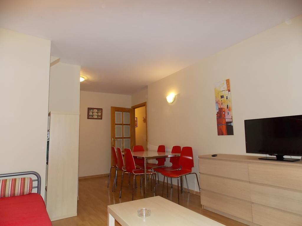 Apartamentos Fidalgo Sandiniés Chambre photo