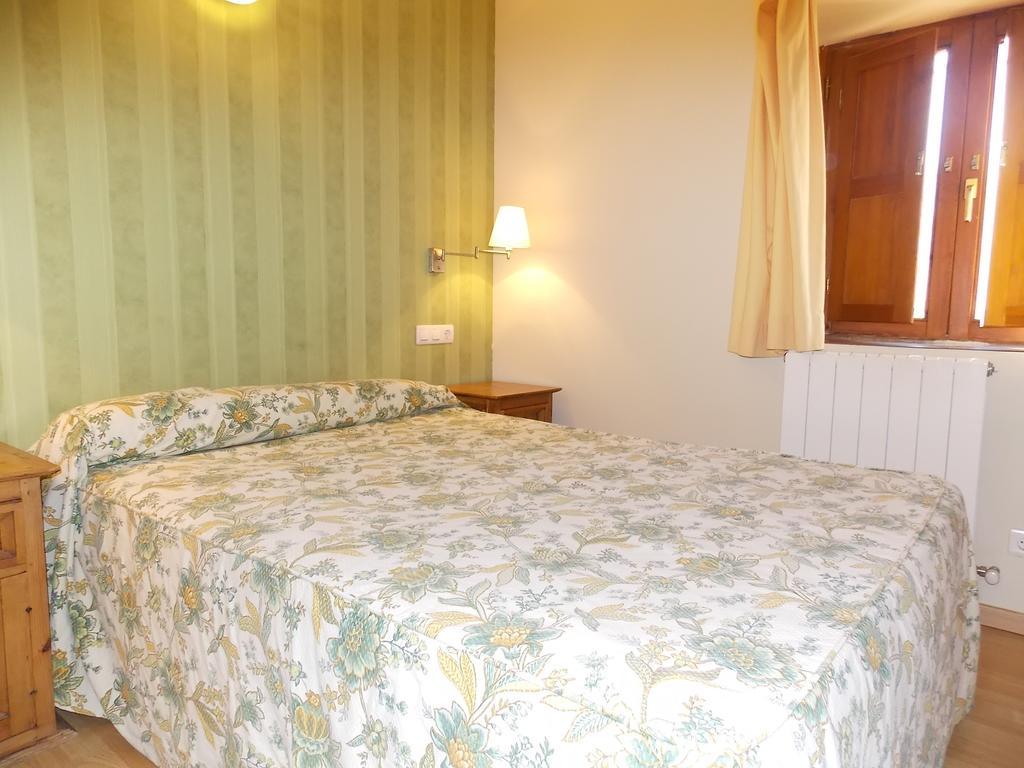 Apartamentos Fidalgo Sandiniés Chambre photo